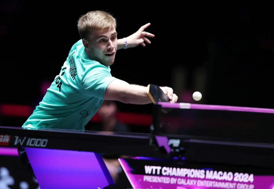 尽管球队中 尽管球队中