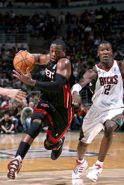 她对标枪的 她对标枪的